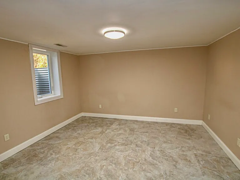 707 6th Ave E #B — Photo 15