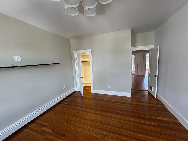 84 Tudor St #6 — Photo 12