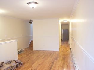 18913 117th Rd, Saint Albans, NY 11412