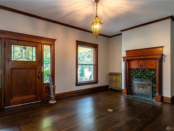 5th image of 467 Forest Ave