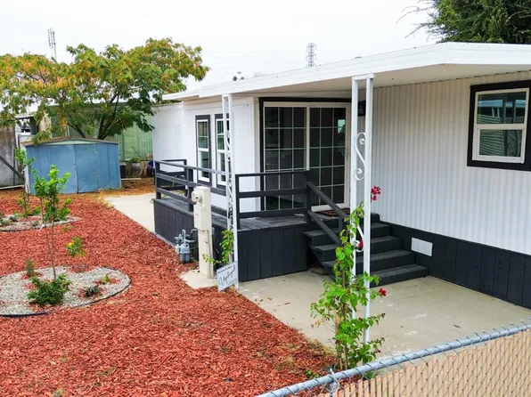 7676 N Fresno St Space 36, Fresno, CA 93720