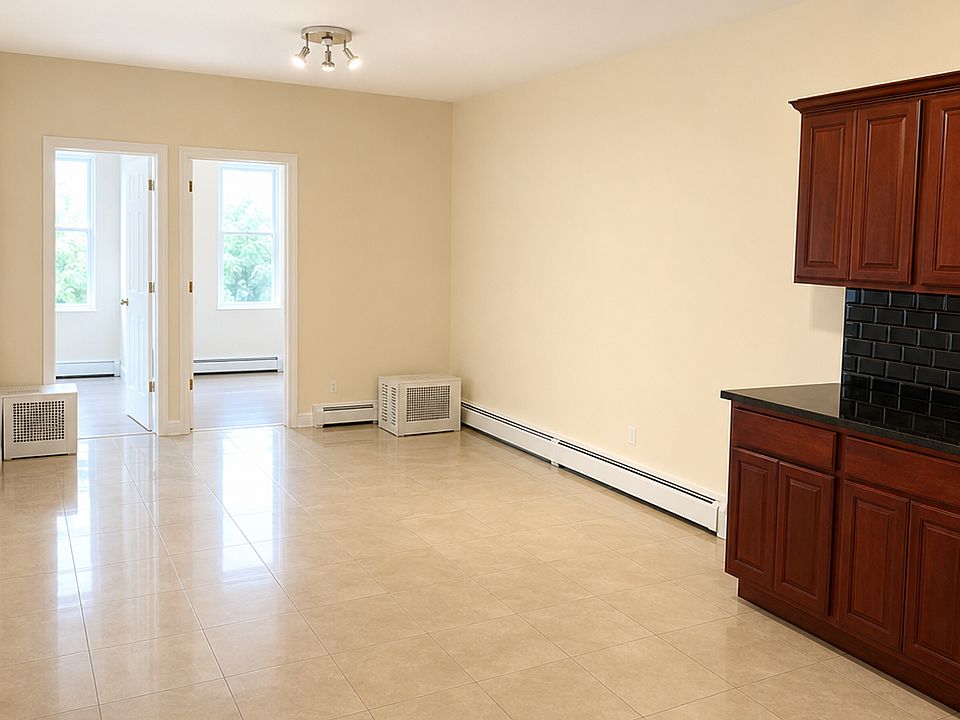 1st image of 239 Kingston Ave #5