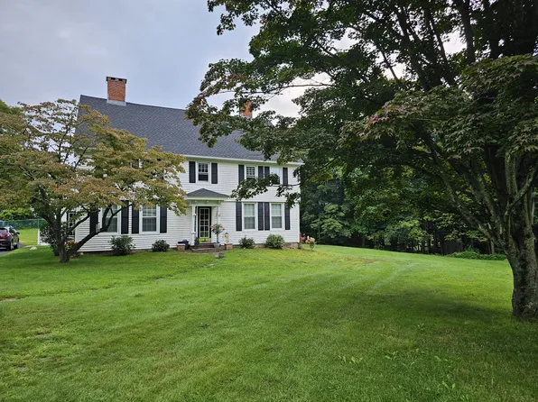 8 Alto Rd Floor 2-A, Burlington, CT 06013