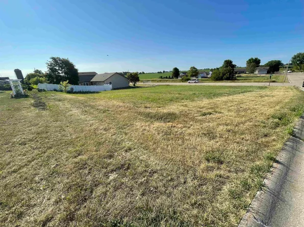 101 Eggleston St, Fox Lake, WI 53933