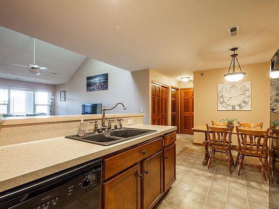 4th image of 3101 W Drexel Ave Unit 217