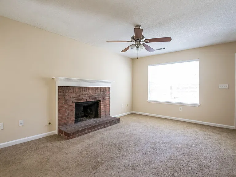 134 Summer Crest Pl SW — Photo 5