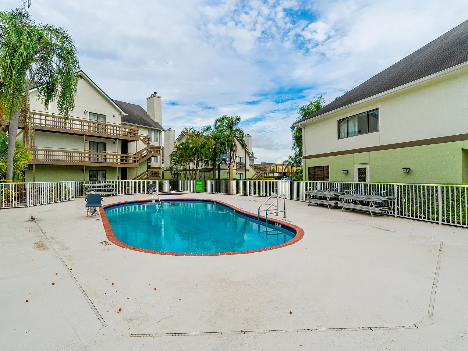 Studio, 489 sqft, $1,500 — Photo 4