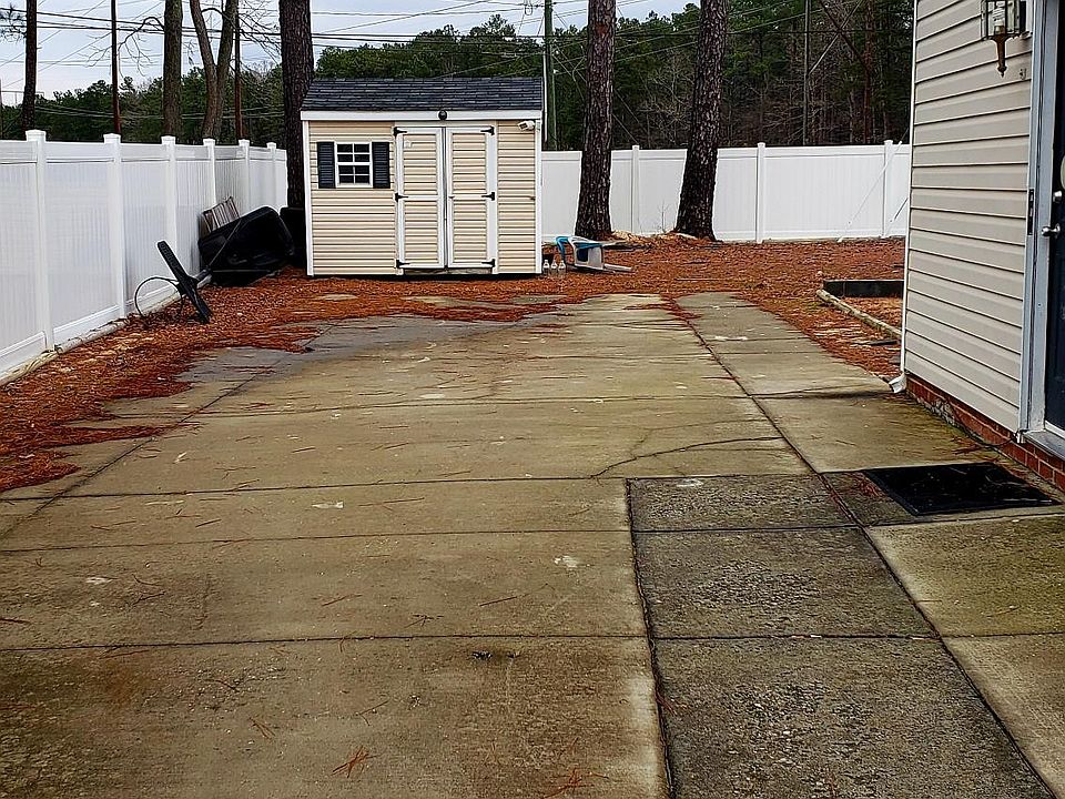 2nd image of 6305 Blossom View Ln