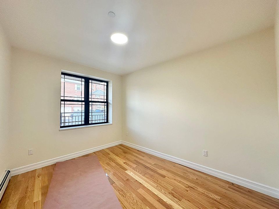 3705 Utopia Pkwy Flushing, NY Zillow Apartments for Rent in Flushing