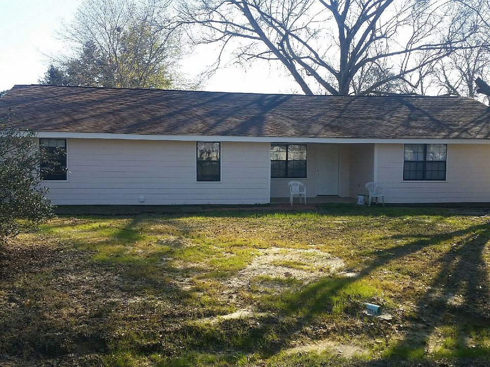 1st image of 18215 Robin Oaks Dr