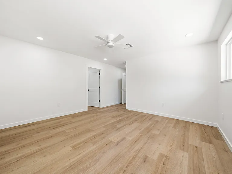 616 E Moonlight Dr — Photo 16