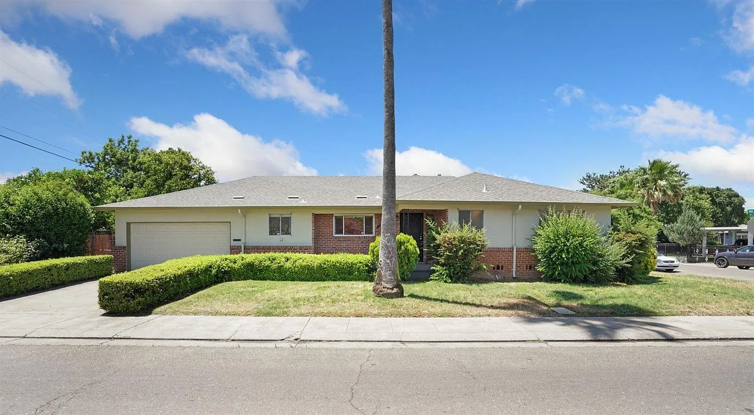 3831 Mission Rd photo 1