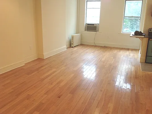 Rented by Corcoran | media 21