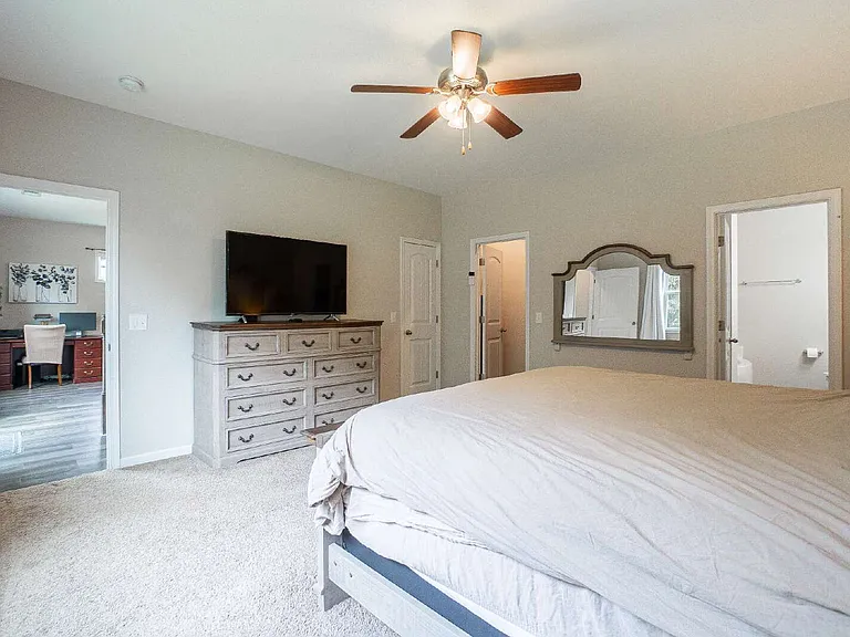 30 Ellis Cir — Photo 23