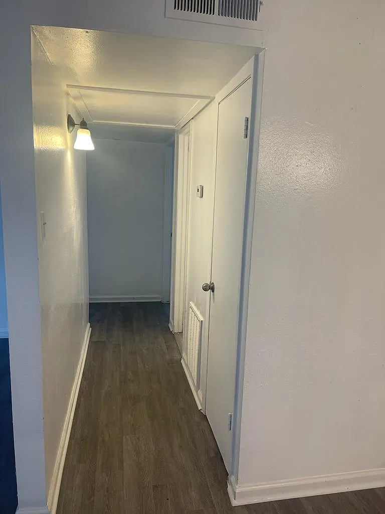 1 bed, 640 sqft, $950 — Photo 4