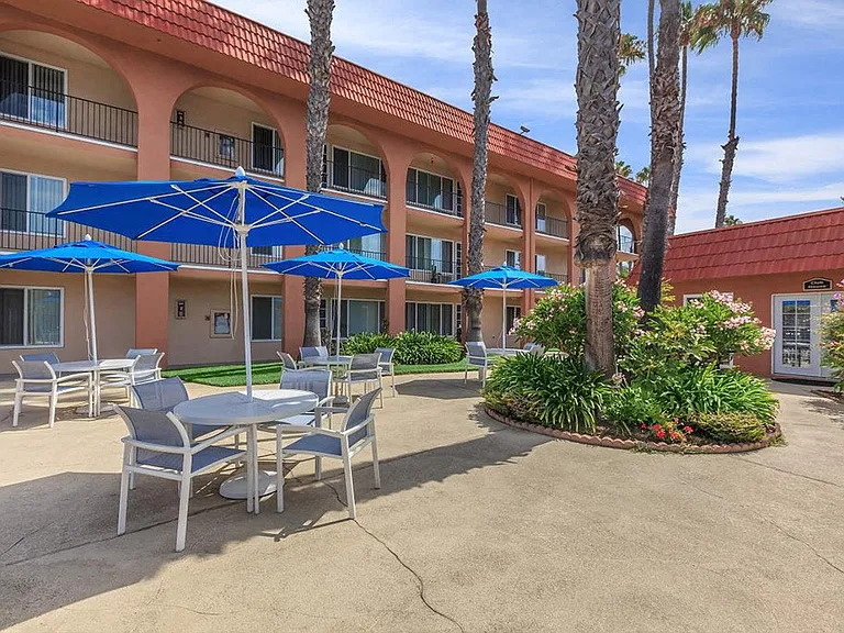 Villa Monair Apartments — Photo 16