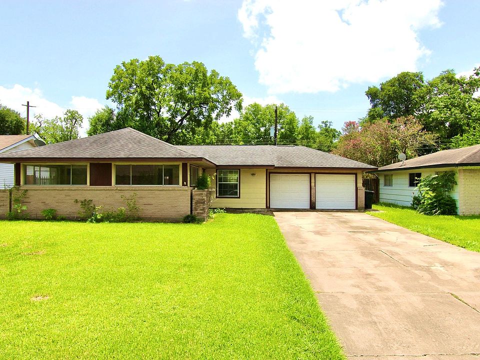 1st image of 6923 Edgemoor Dr