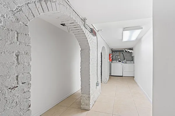Sold by Compass | media 15