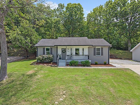4th image of 216 Broadmoor Dr