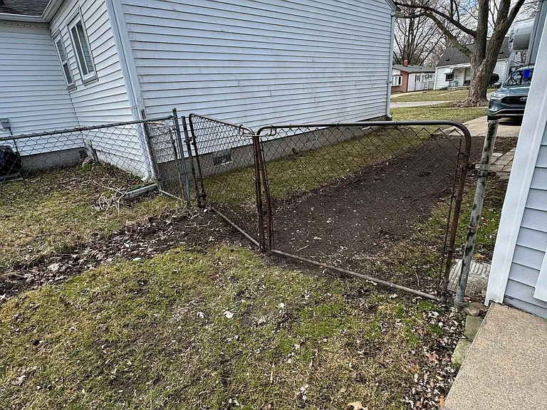 6033 Marvin St — Photo 13