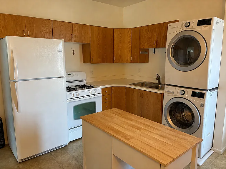 1156 E Westminster Ave #A — Photo 8