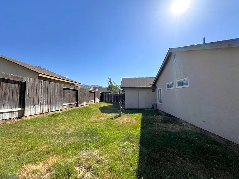 2757 Aries Ln — Photo 34