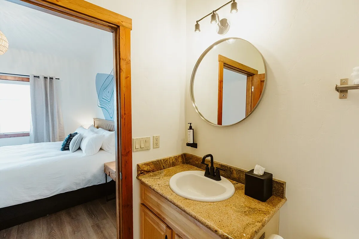 1 bed, $4,025 — Photo 1