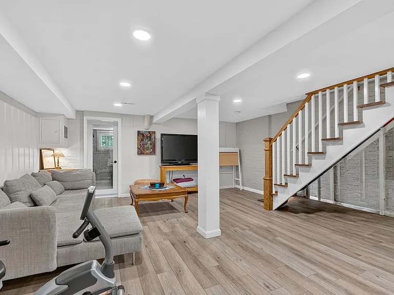 1272 Owen Pl NE — Photo 23