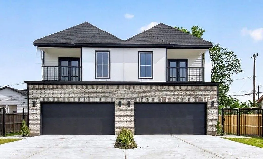 3 bed, 3.5 bath, 1742 sqft, $2,300 — Photo 2