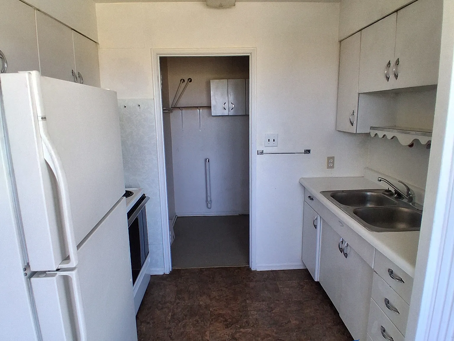 2 bed, 782 sqft, $1,000 — Photo 3