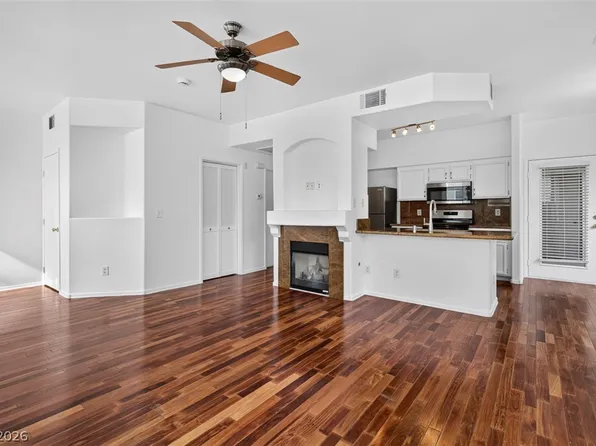 9050 W Warm Springs Rd Unit 2046, Spring Valley, NV 89148