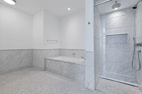 Rented by Douglas Elliman | media 21