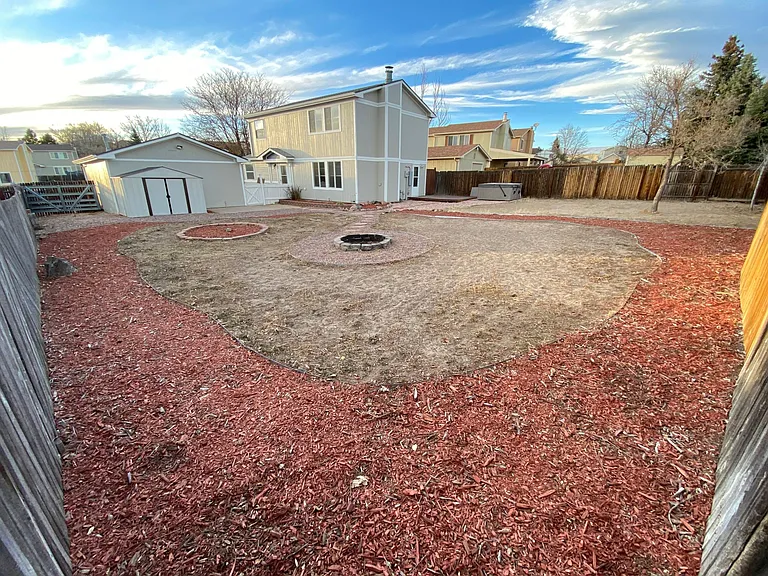 2215 Allyn Way — Photo 11