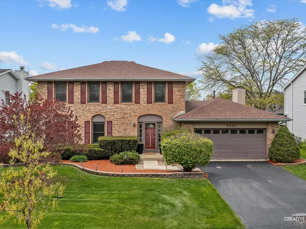 2441 Newport Dr, Naperville, IL 60565