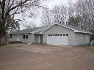 35792 Verdin St NW, Cambridge, MN 55008