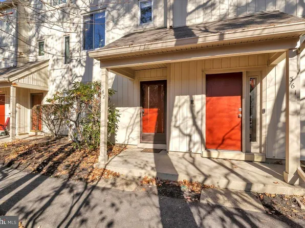 362 Woodlake Dr, Marlton, NJ 08053