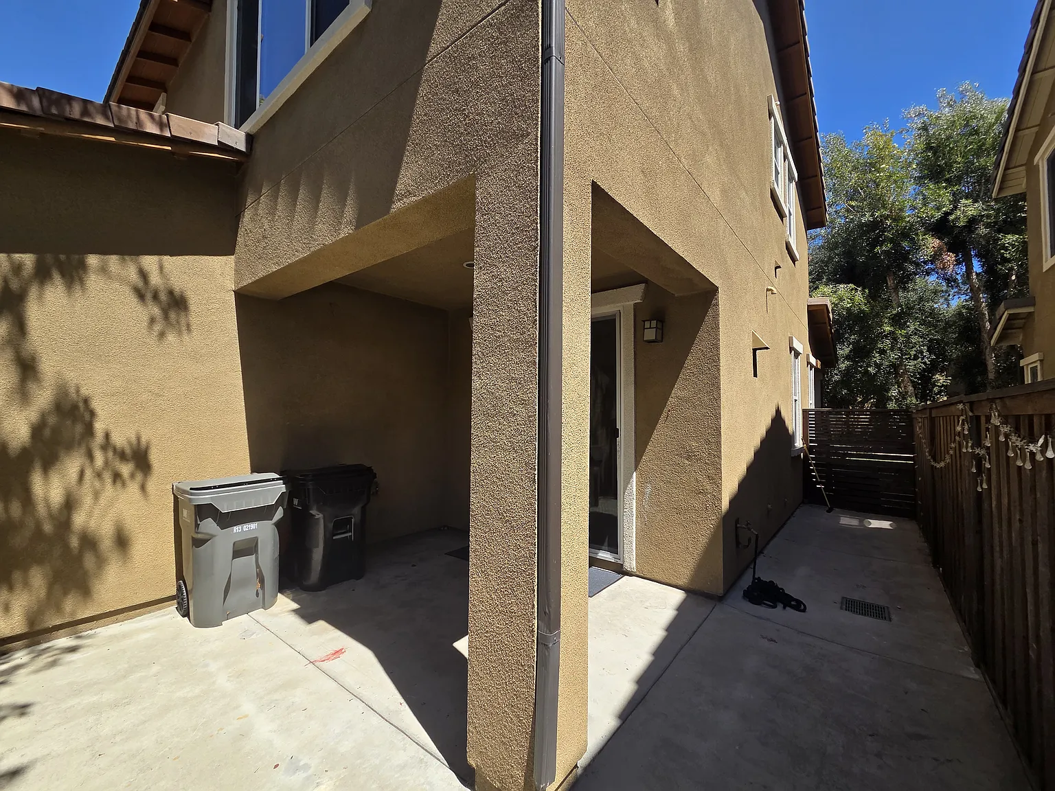 2 bed, 1770 sqft, $3,650 — Photo 3