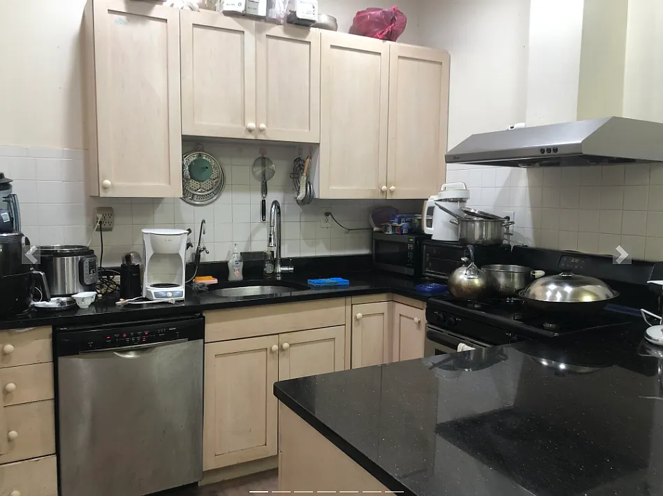 5 bed, 9999 sqft, $5,200 — Photo 2