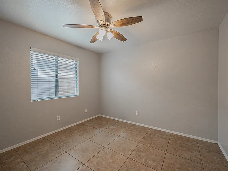 5014 W Ponderosa Ln — Photo 23