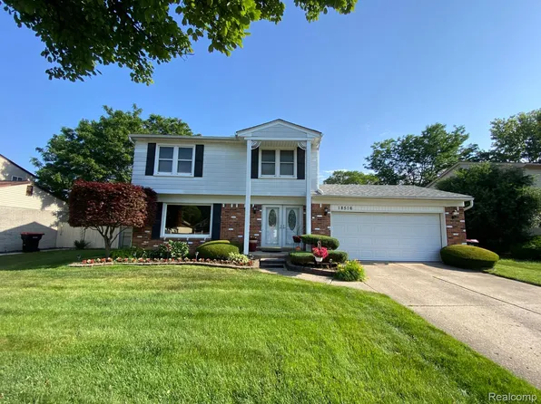 18516 Addison Dr, Southfield, MI 48075