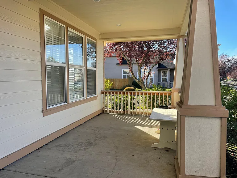 17801 SE 12th Dr — Photo 3