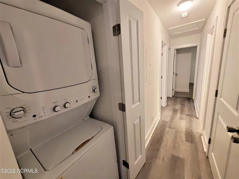 605 W 14th Ave — Photo 13