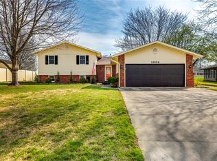 1006 Cardinal Dr, Effingham, IL