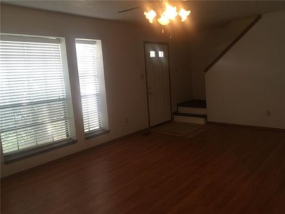 4th image of 5403 Whisper Glen Dr