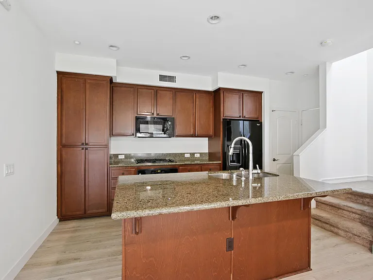 46 Playa Cir #J — Photo 13