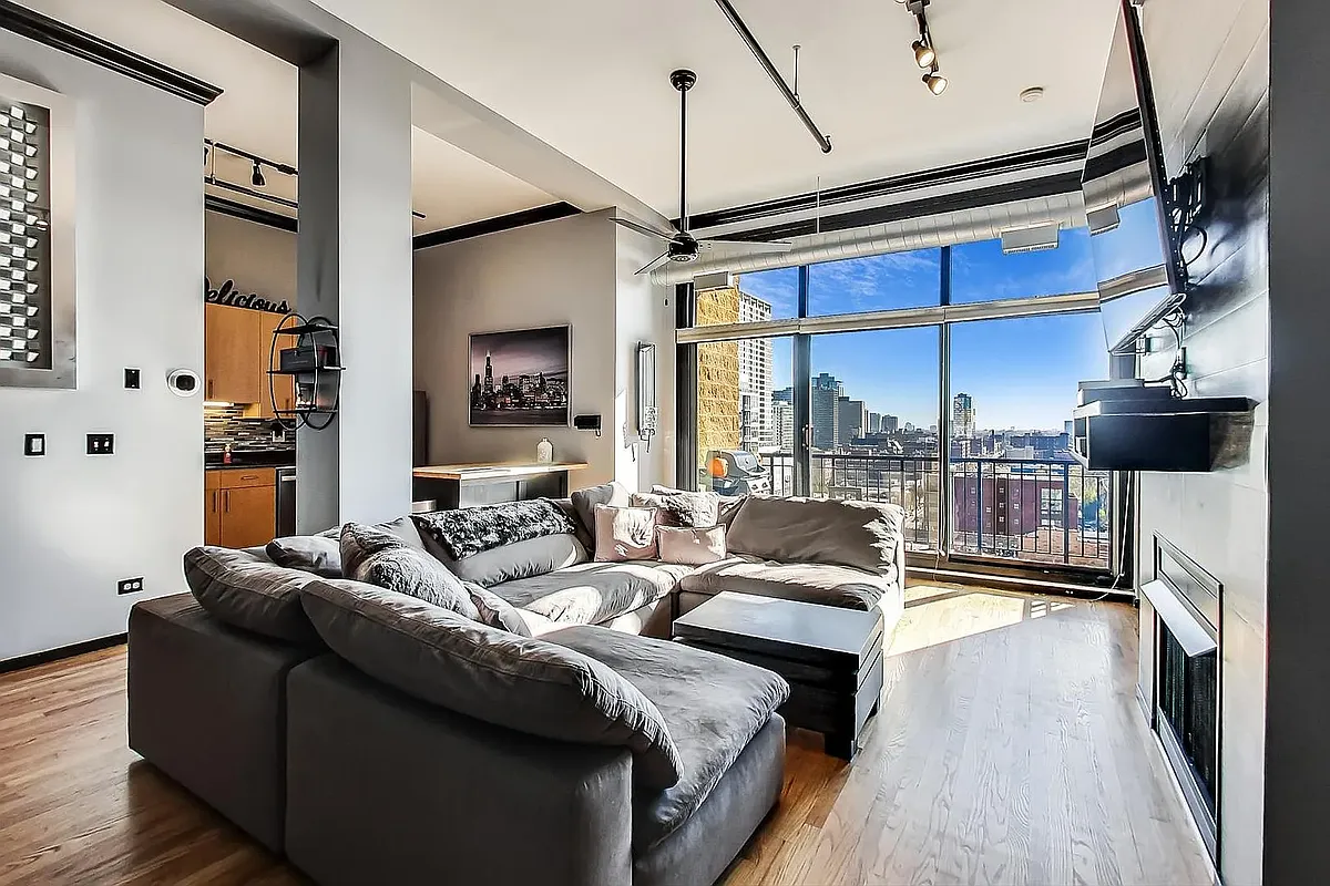Building Photo - 1516 S Wabash Ave #1004