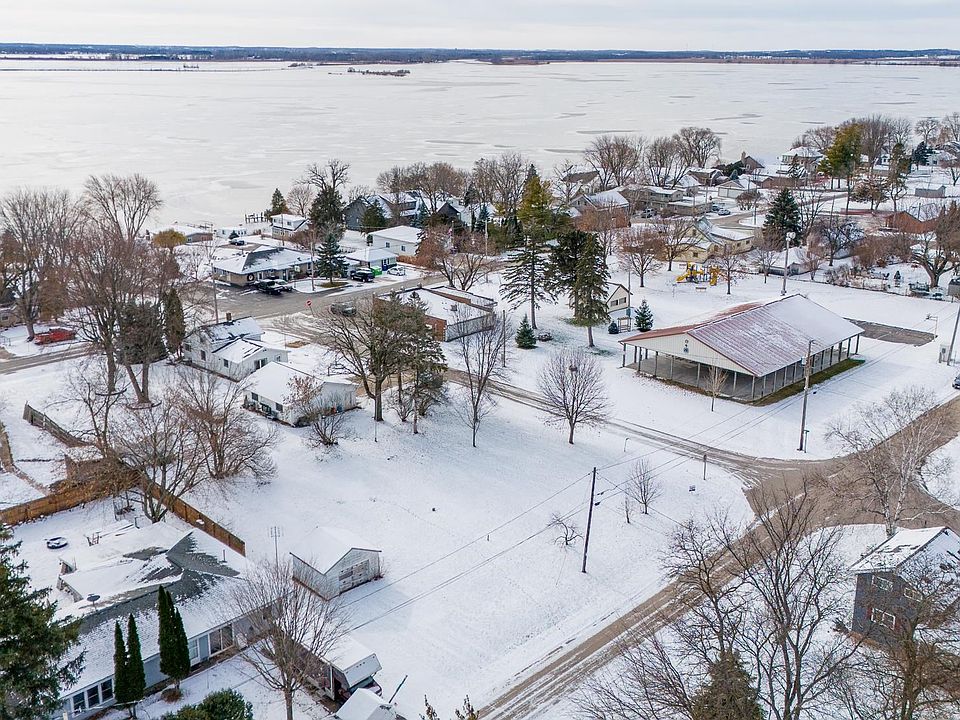 5774 Erie St, Butte Des Morts, WI 54927 Zillow