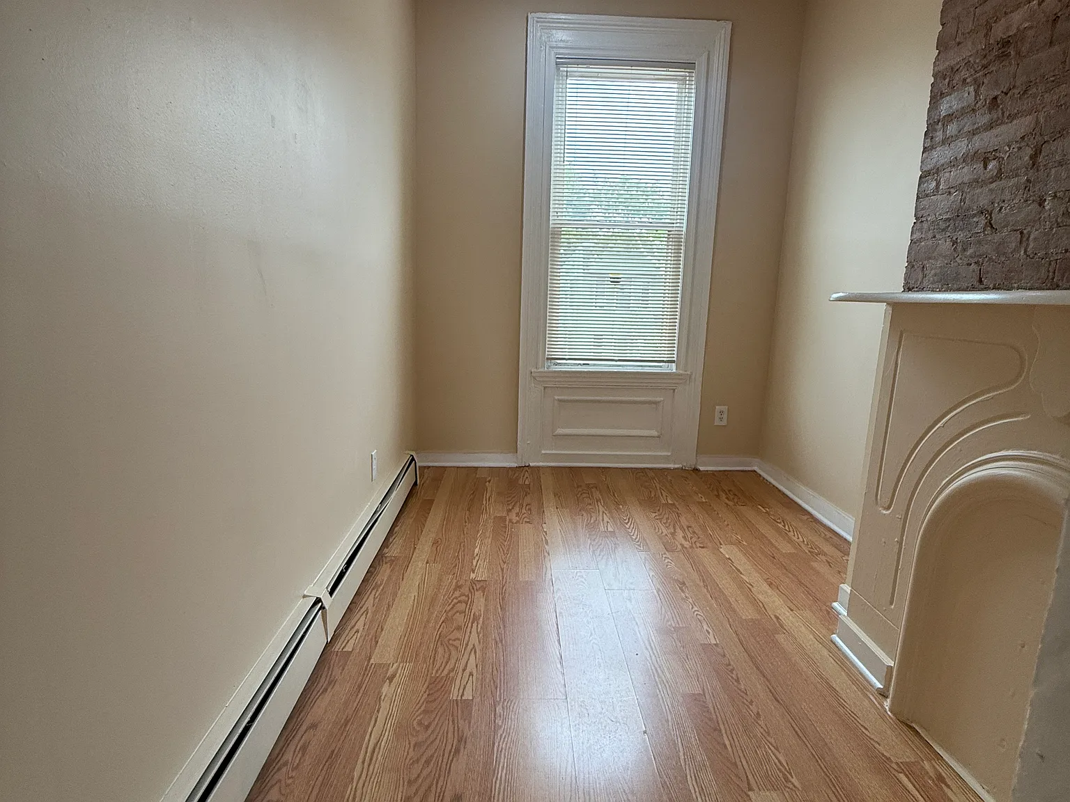 4 bed, $3,300 — Photo 4