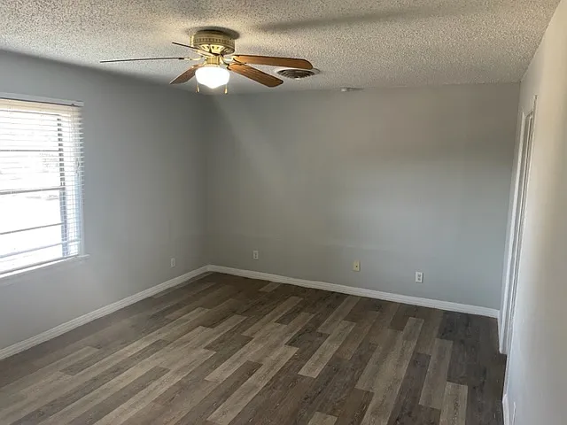 1626 Avenue Y #3 — Photo 11
