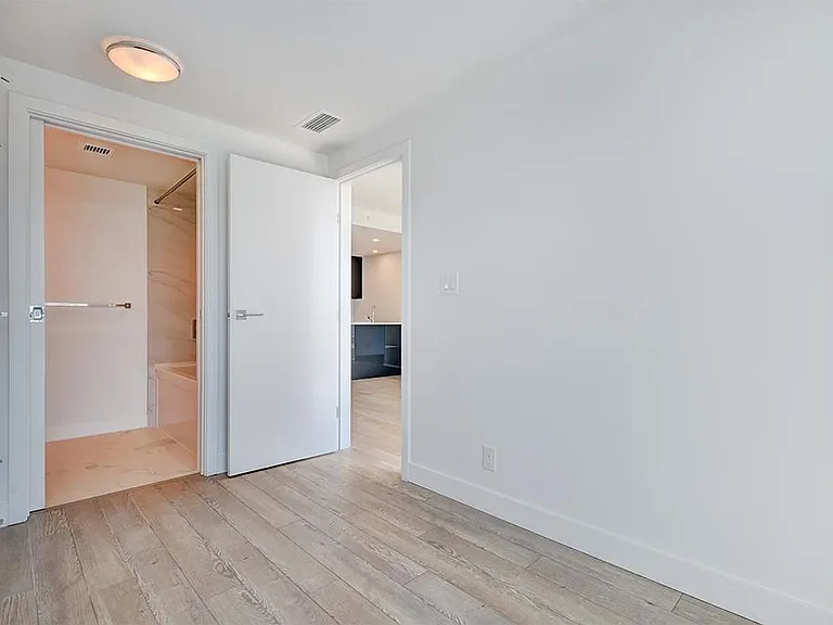 1283 Howe St #3104 — Photo 17